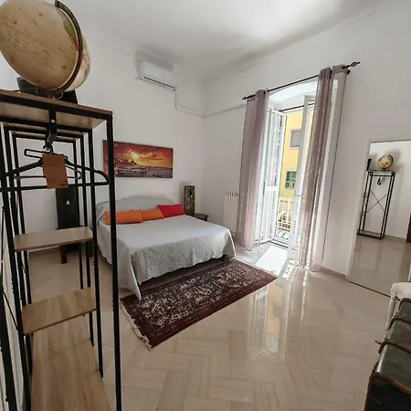 Helga's Howme Appartement Bari