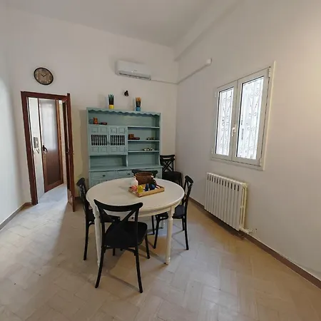 Apartment Helga's Howme *